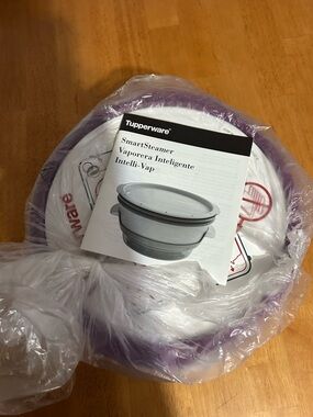 Tupperware Collapsible Steamer - Purple & White